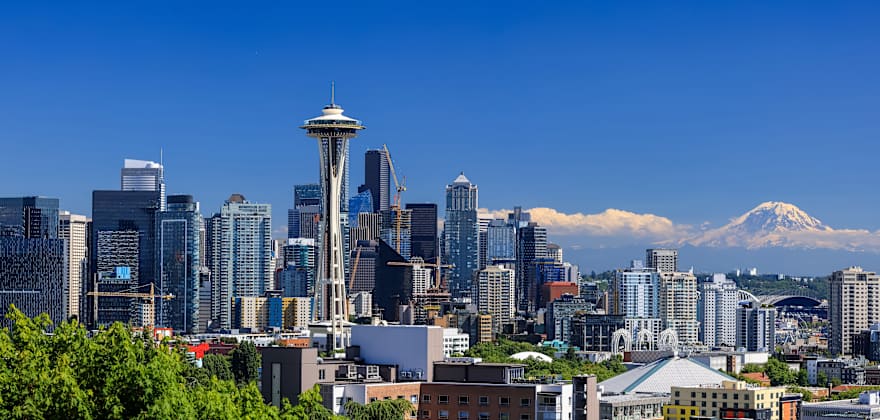 seattle skyline and mount rainier