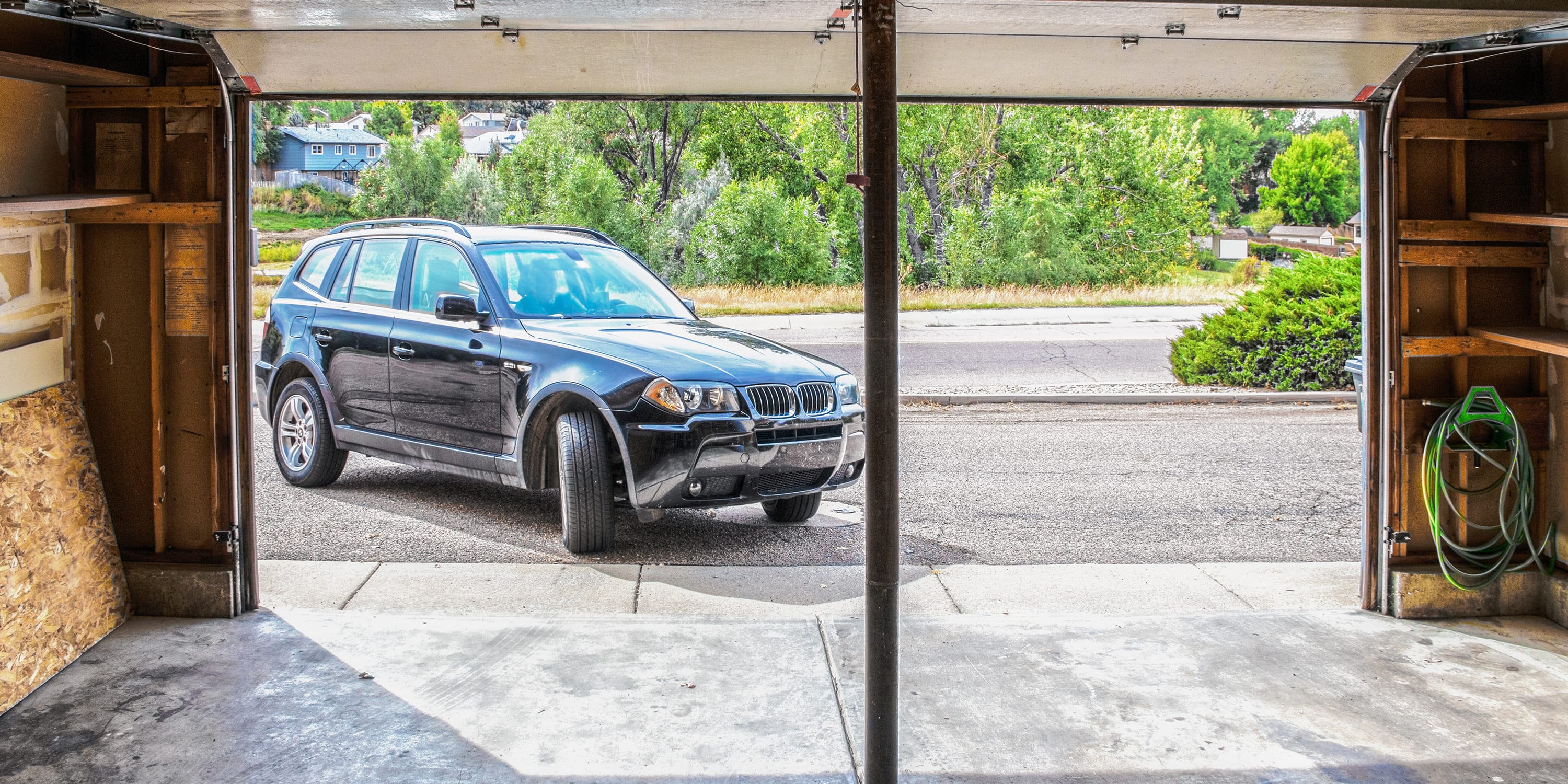 8 Reasons You Should Park Your Car Inside | Via, image size:3000x1500