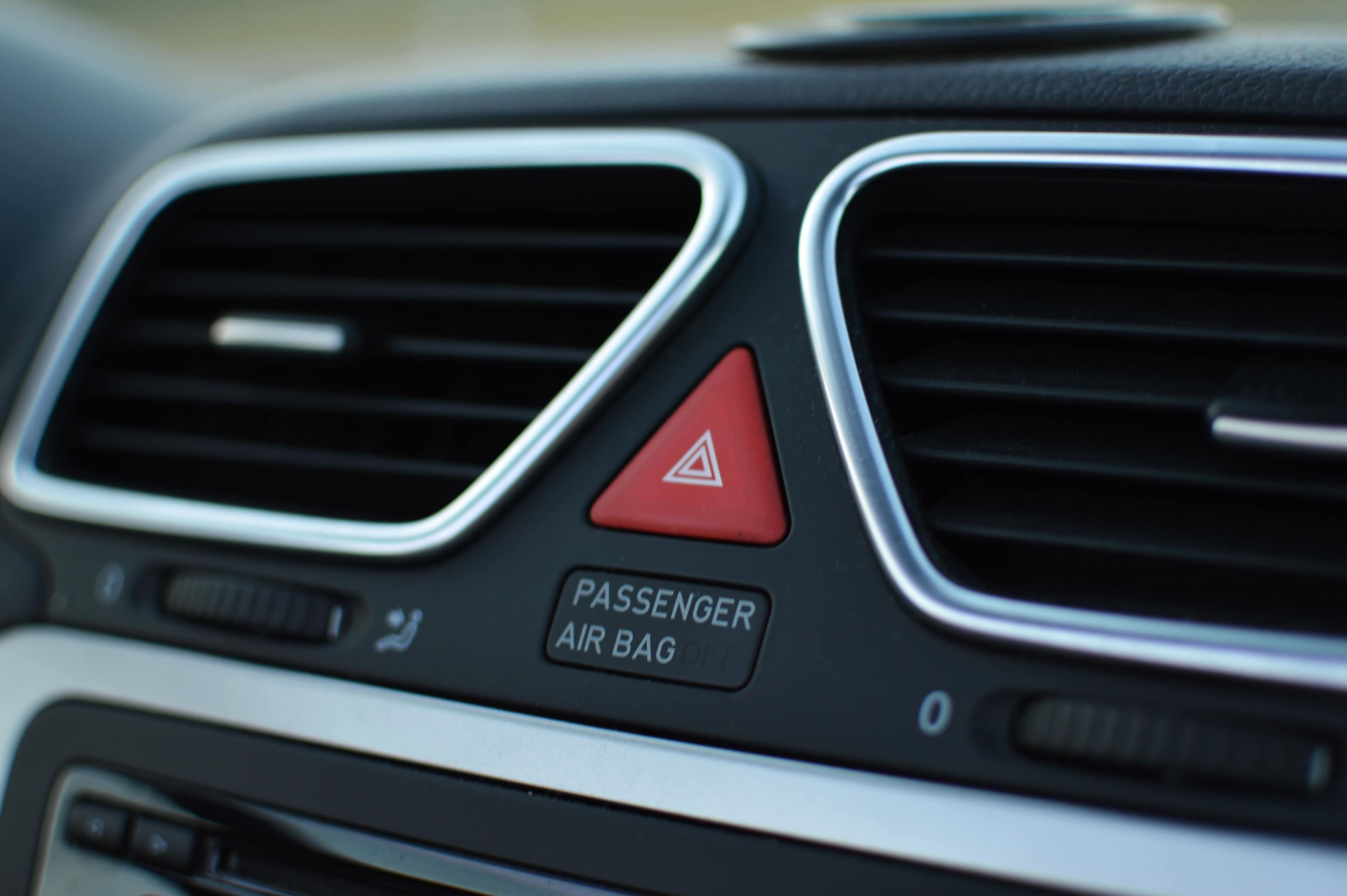 How Does an Air Bag Work? | Via