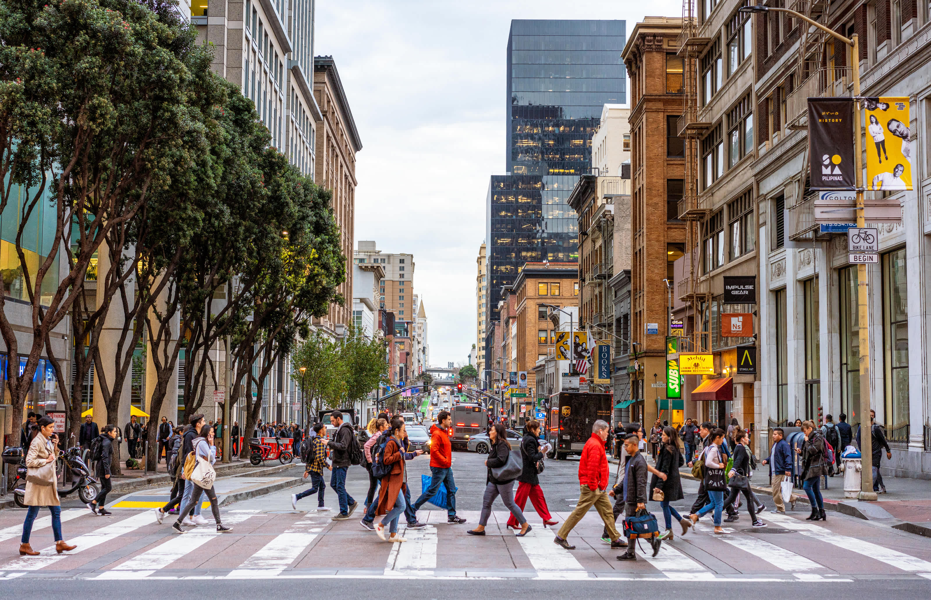 Pedestrain Rode How to Keep Pedestrians Safe When You Drive | Via