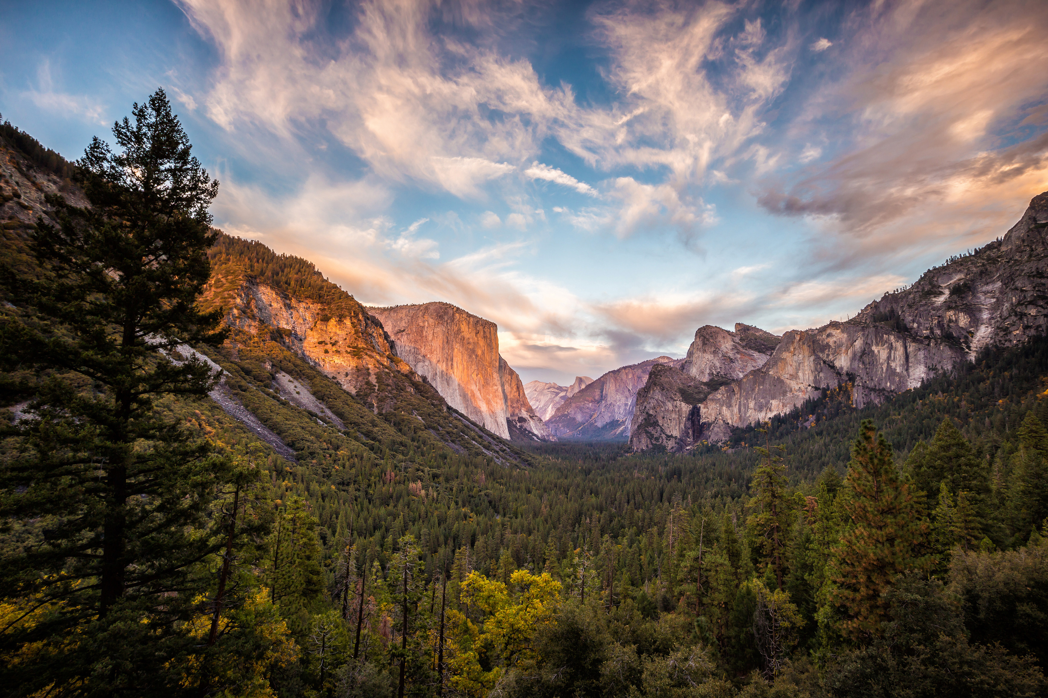 https://assets.goaaa.com/image/upload/w_auto,q_auto:best,f_auto/v1669140799/Via/yosemite-national-park-sunset-campground-bookingvia-magazine-aaa-shutterstock_258887765.jpg